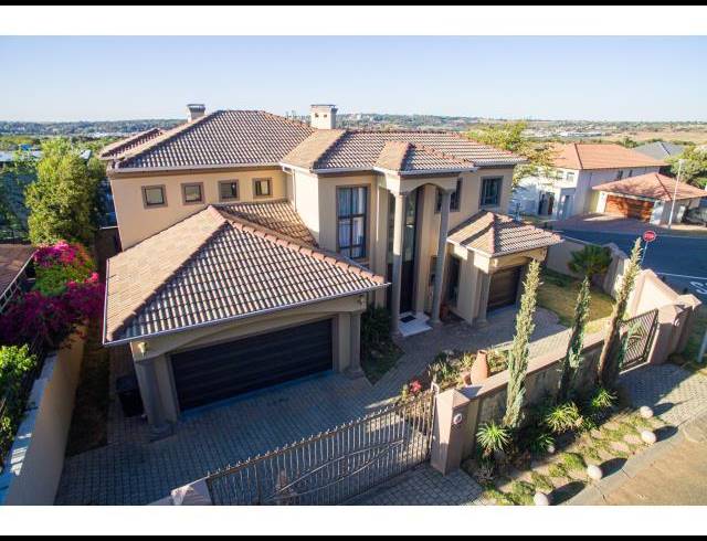 4 BEDROOM HOUSE FOR SALE IN BUSHWILLOW PARK ESTATE